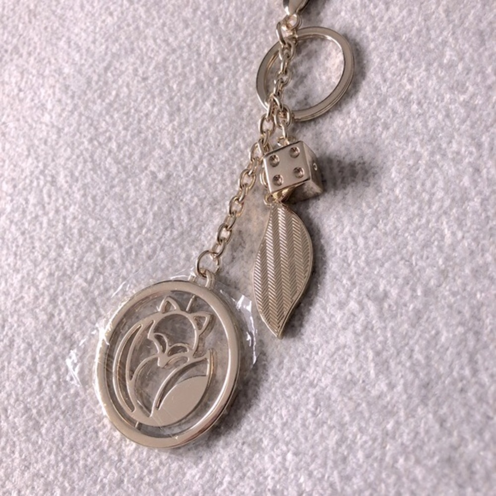 Beautiful Foxer Keychain/Purse Accessory - Picture 2 of 7